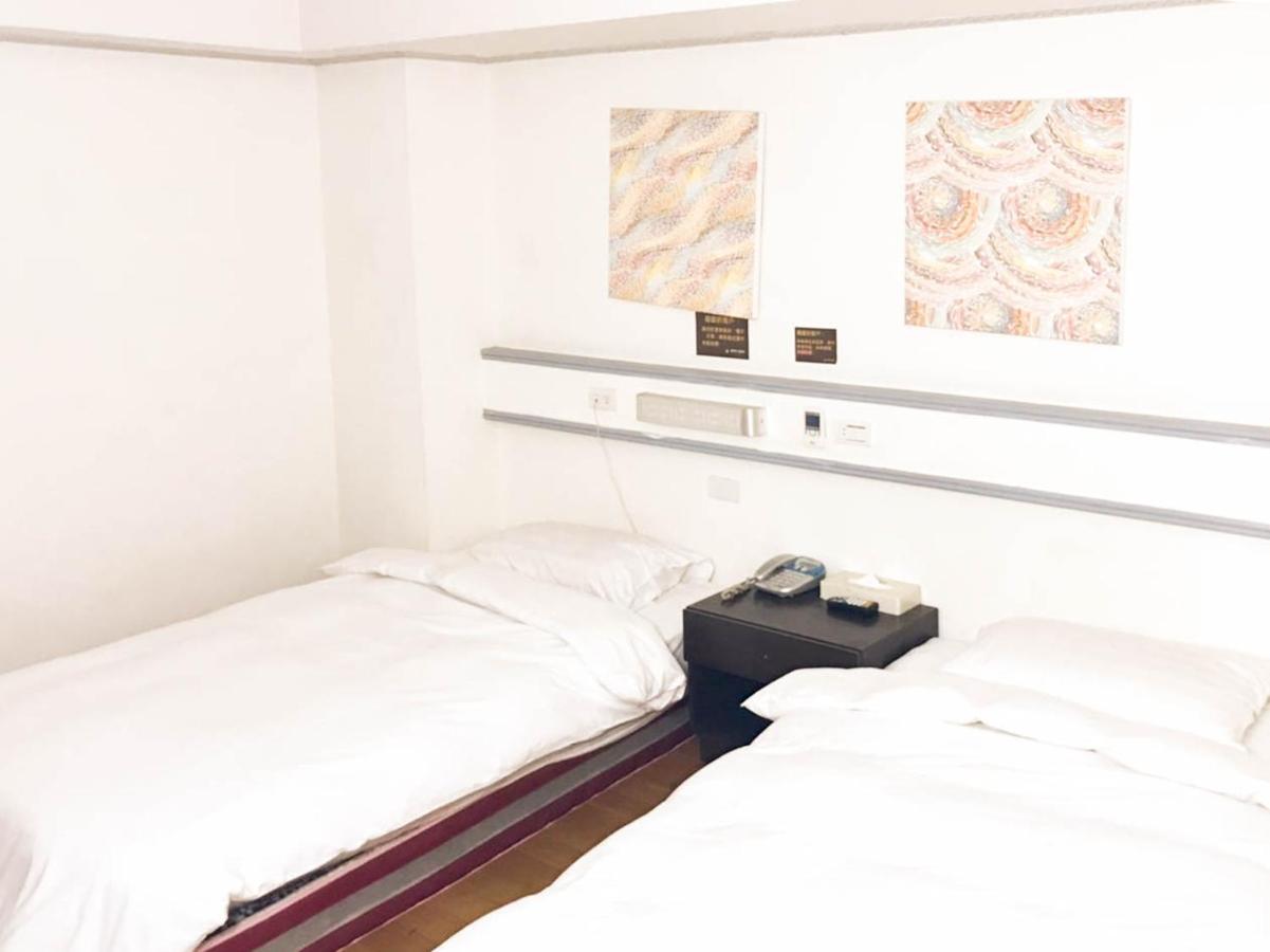 Fudi Hotel Taichung Extérieur photo