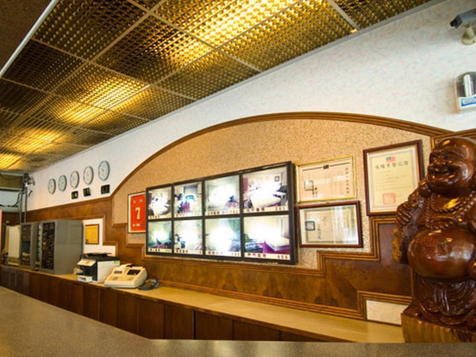 Fudi Hotel Taichung Extérieur photo